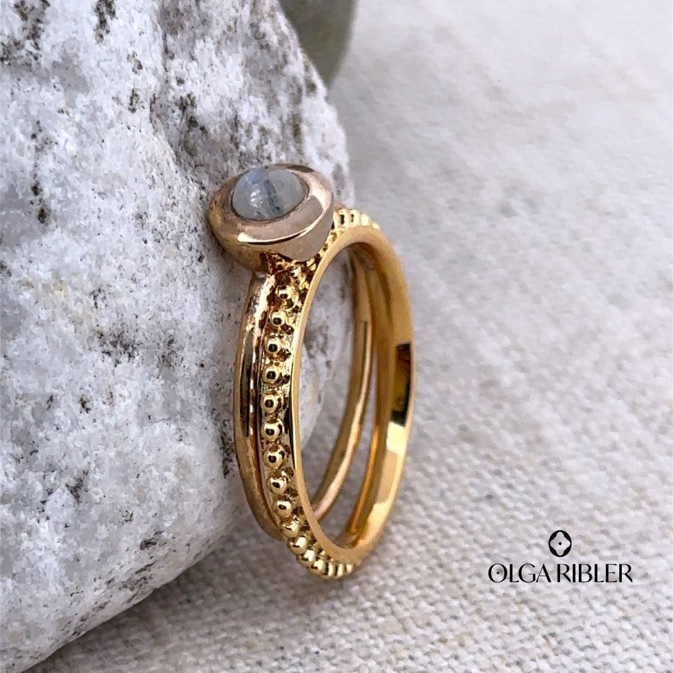 Olga Ribler Anelli: Edelstahl & Silber Mondstein Ring SET Ringgrösse 52 – Nuovo (secondo la descrizione) da Luzern venduto da Schmuckoutlet 2