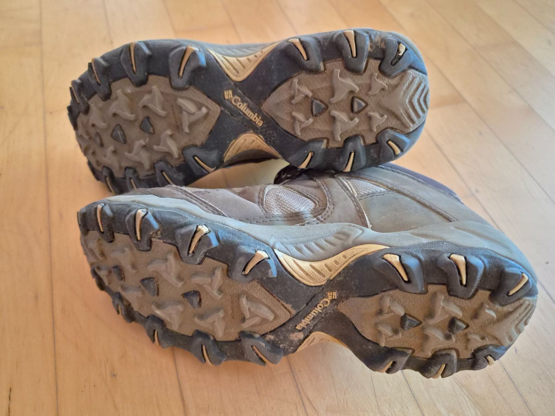 Columbia Schuhe für Jungen: Wanderschuhe Columbia grau wasserdicht – Gebraucht aus Buchrain von mlrj-r 2