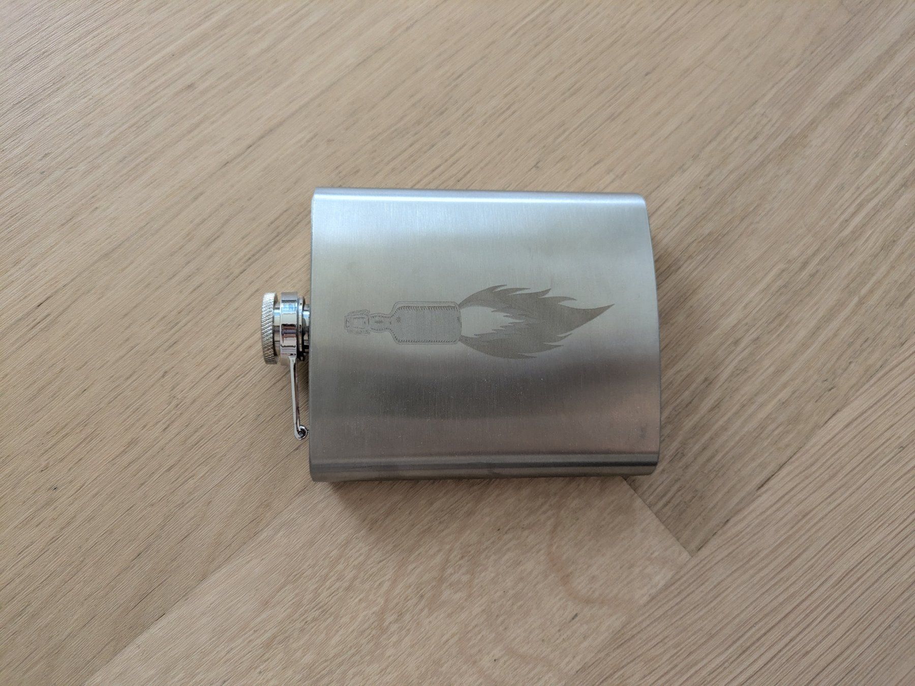 Sonstiges: Flachmann Edelstahl 7oz 200ml Hip flask – Neu (gemäss Beschreibung) aus Zürich von s--h