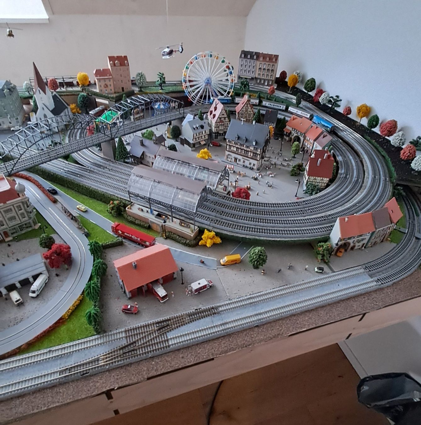 Kato Modelleisenbahnen: Kato-Eisenbahn-Anlage Spur N – Gebraucht aus Rorbas von susinchen 5