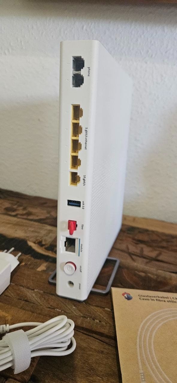 Swisscom Modem & Router: Swisscom Internet box (10Gbit/s  + Wi-Fi 6) – Usato da Gland venduto da DanieleKir 1
