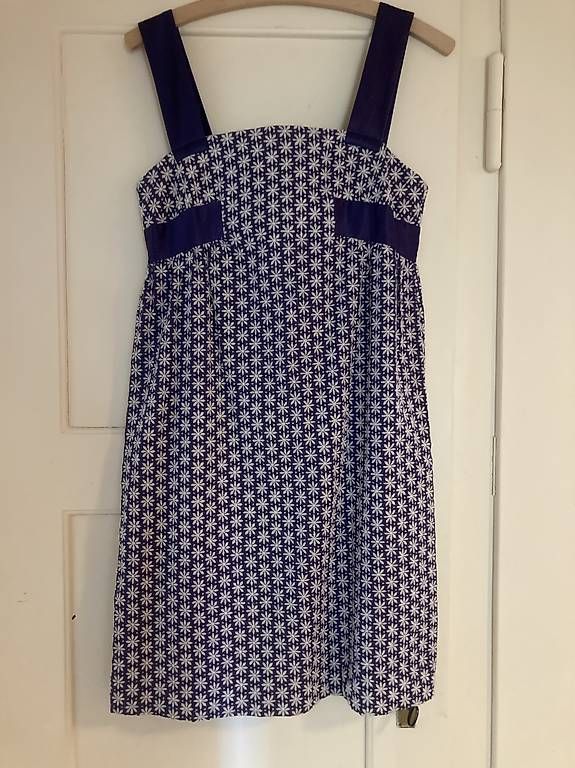 Kleider: Tara Jarmon Cocktailkleid – Gebraucht aus Zürich von ElineK