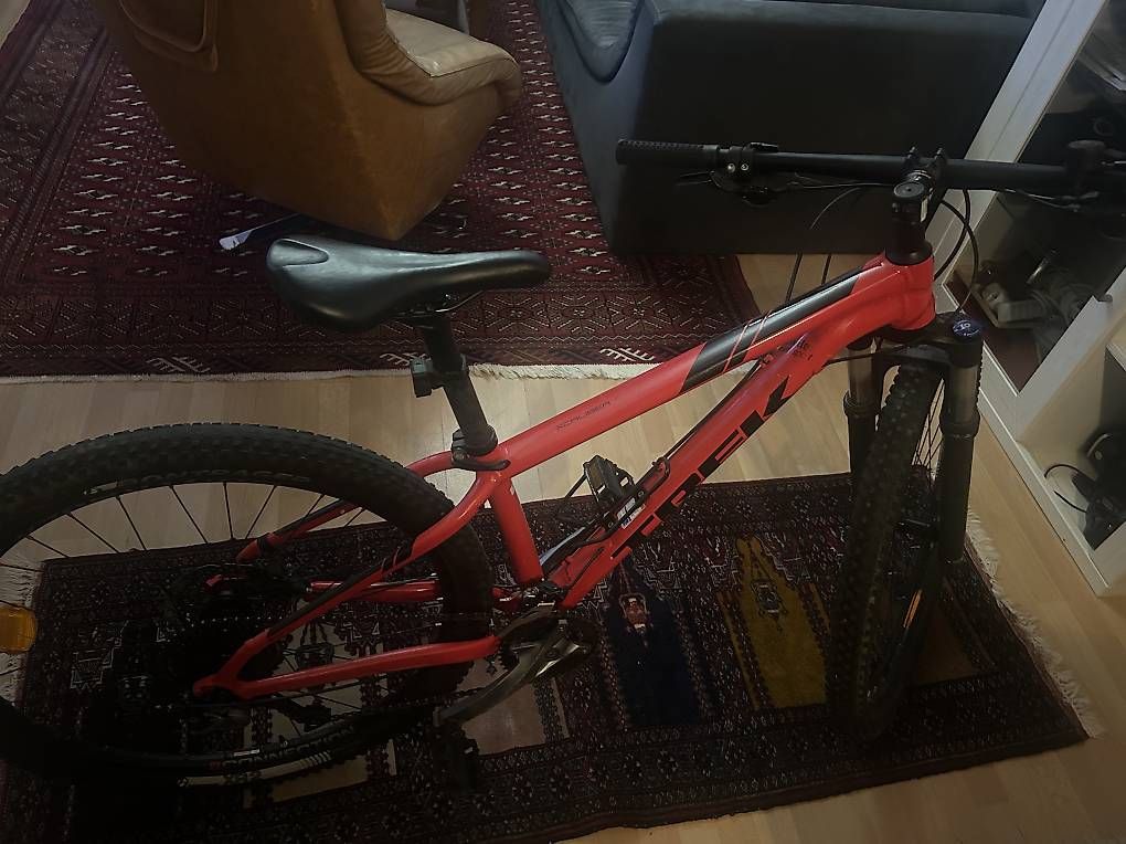 Velos: Trek X-Caliber 8 (2017)  MTB Hardtail  – Gebraucht aus Obergösgen von mad_56fp 1