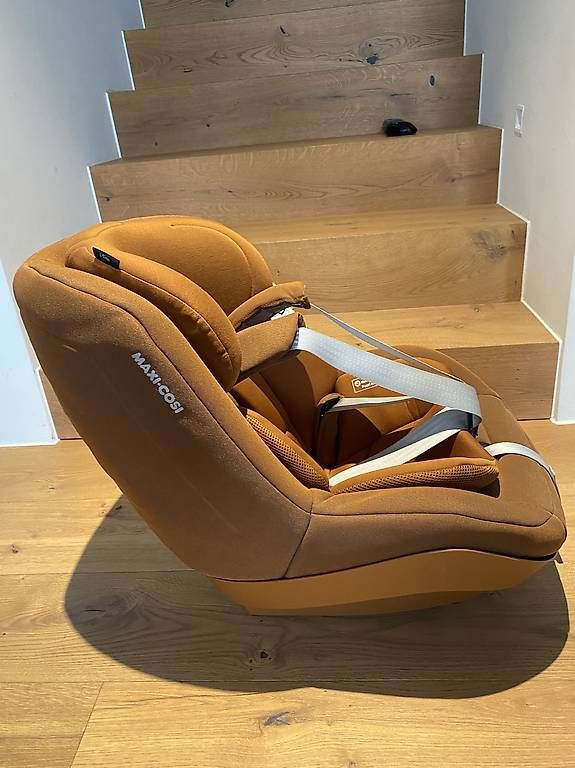 Maxi-Cosi Seggiolini per auto: Maxi Cosi Pearl Pro 2 i-Size cognac – Usato da Schenkon venduto da WEANDY 1