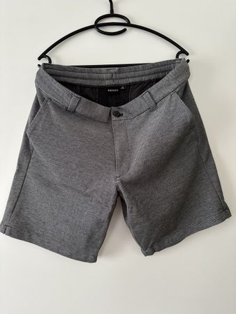 Kurze Hose grau, Gr. 50