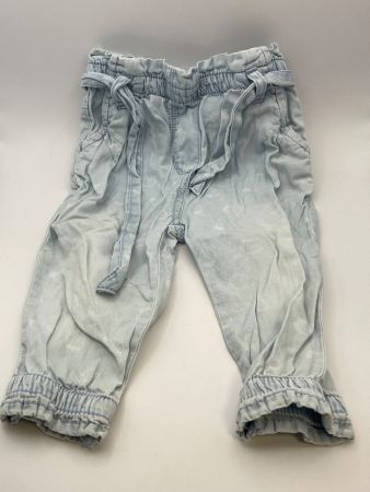 Jeans Gr. 68