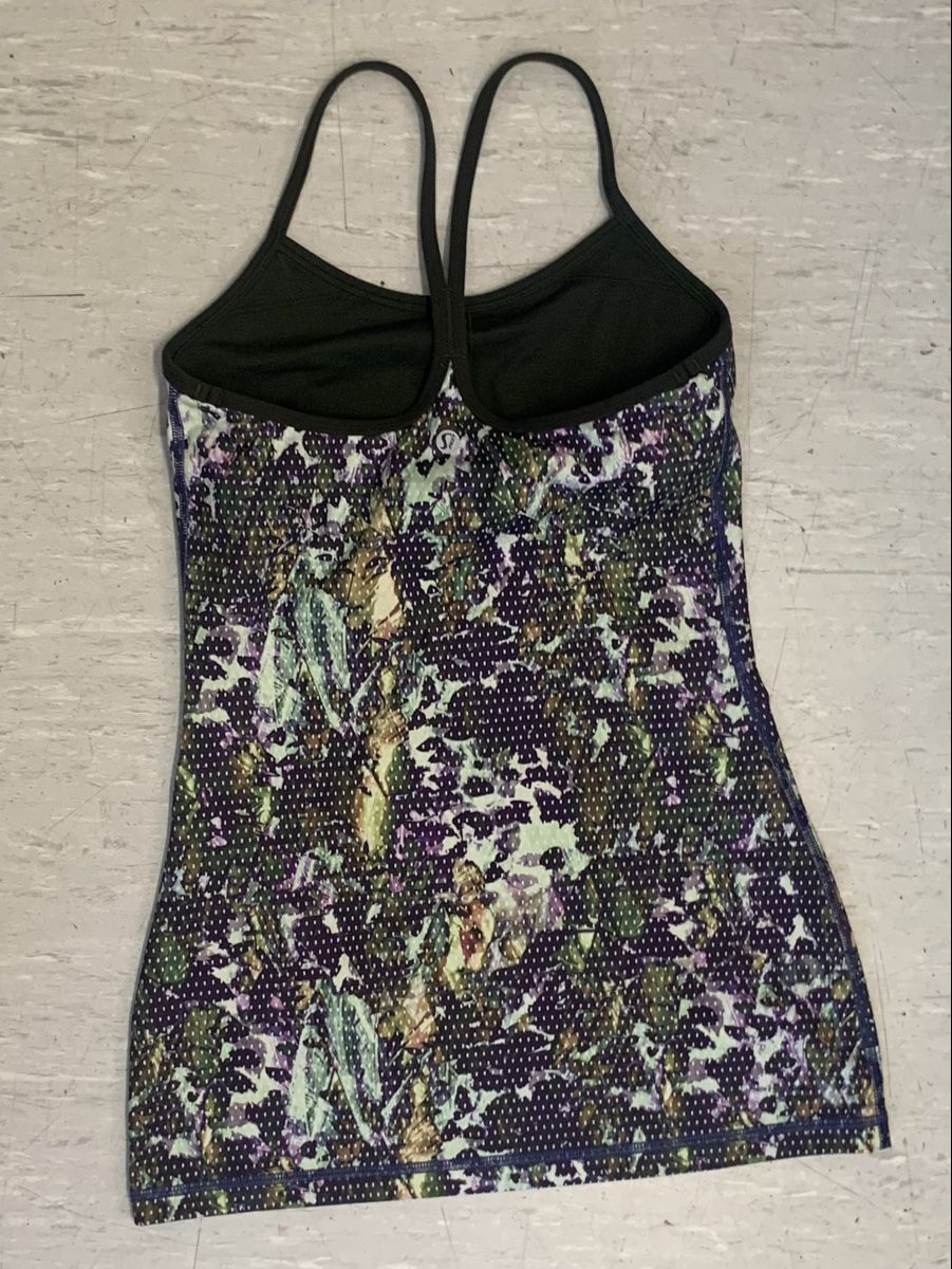 Lululemon Tops: Lululemon Sport top XS – Neu (gemäss Beschreibung) aus Unterseen von jpowers1971 1