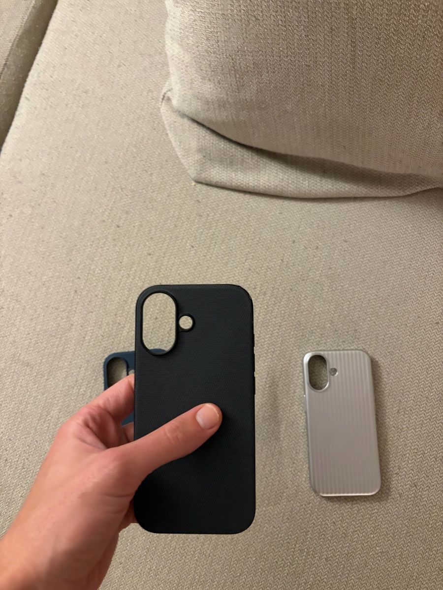 Apple Coques & Protection écran: 3 iPhone 17 cases – D'occasion à Zürich par von_sj9s 4