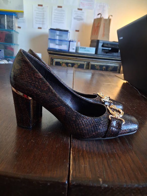 Damenschuhe: Escarpin à talon Mosquitos 40 – Neu und originalverpackt aus Genève von Bell-47 2