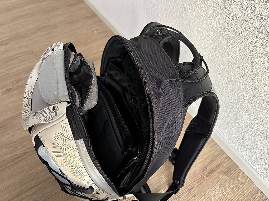 Nike Zaini: Nike Rucksack Limited Edition – Usato da Winterthur venduto da i-like-tutti 3