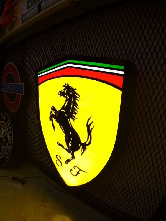 FERRARI LED LEUCHT-WANDTAFEL! | Kaufen auf Ricardo