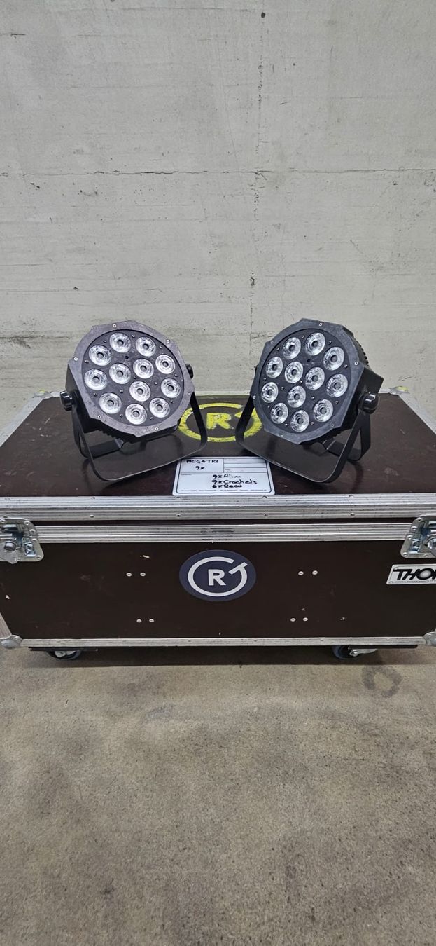 Lampade: Package 9x Par Led RGB – Usato da Payerne venduto da RyserGroupeSA