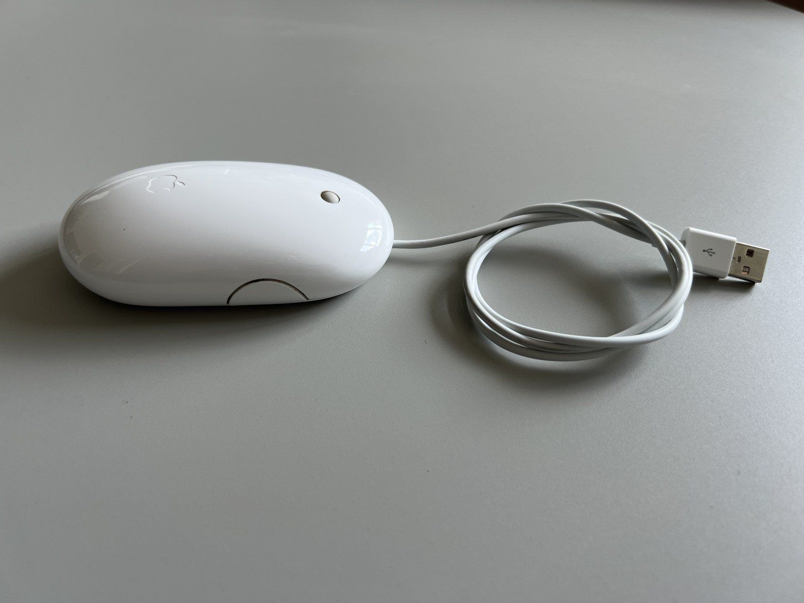 Apple Mouse: Apple Mighty Mouse A1152 USB weiss mit Originalbox – Usato da Zürich venduto da Kollege7 1