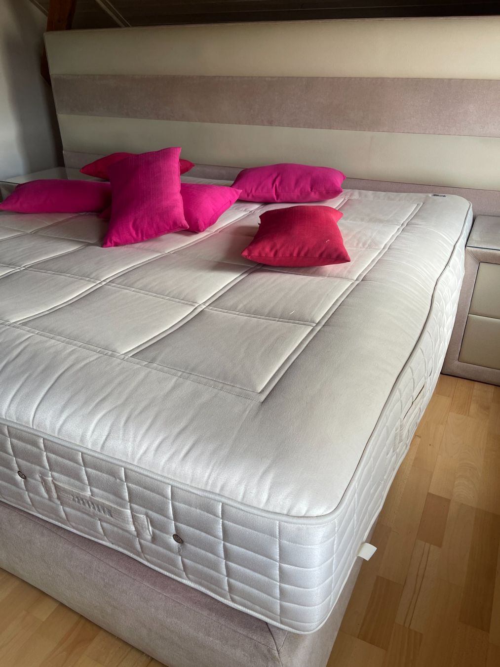 Letti: EXKLUSIVES DESIGN-BOXSPRINGBETT 2x2m – Usato da Siblingen venduto da Woltersdorf50 7