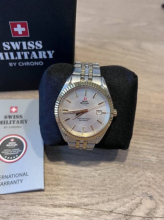 Swiss Military Montres: Swiss Military by Chrono – D'occasion à Genève par mat_fd75 1