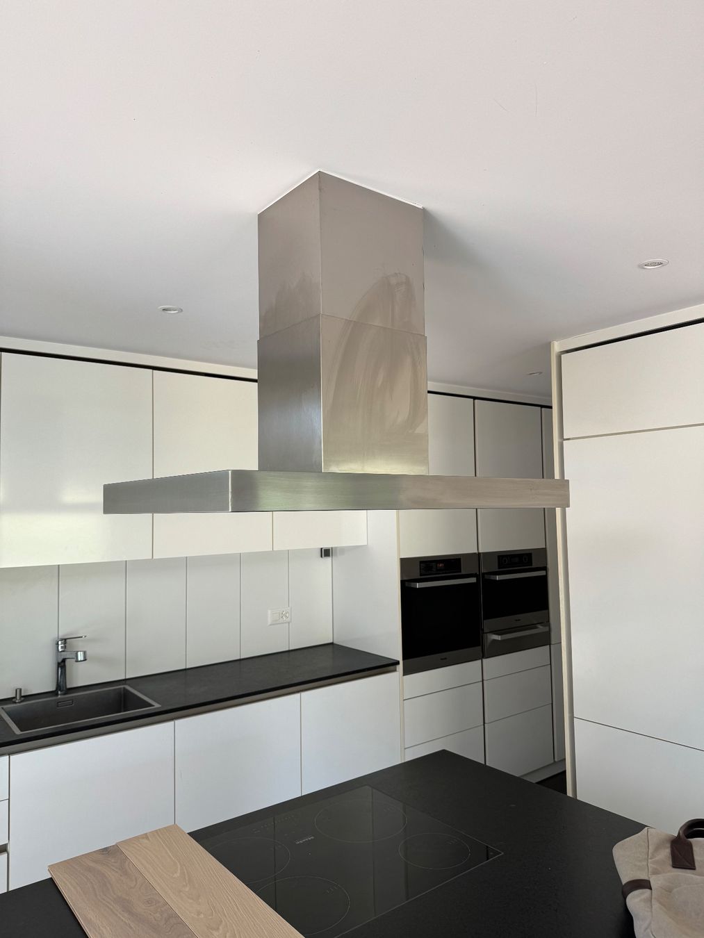 Cucine complete: Moderne Küche – Usato da Schaffhausen venduto da gin_my5n 2