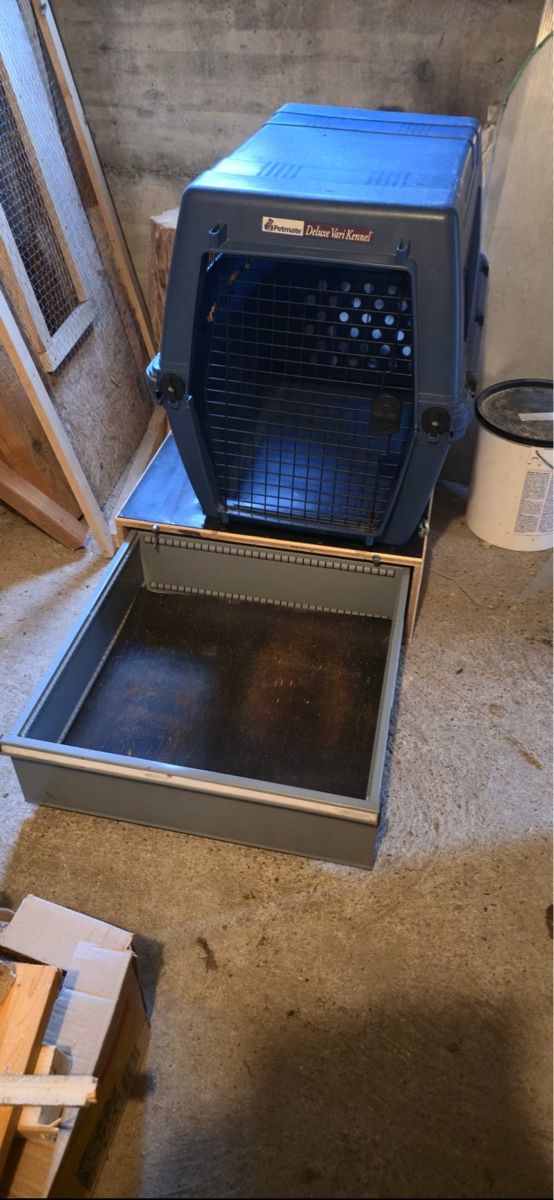 Gabbie, trasporto & Sicurezza: Hundebox mit Unterbau / Schublade – Usato da Boll venduto da hue_q7mk 1