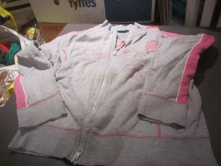 Trainerjacke Grösse 152, grau/rosa