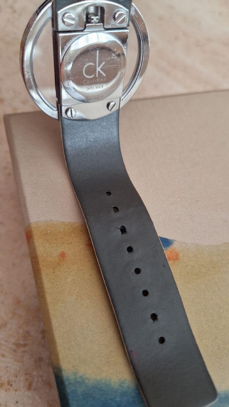 Calvin Klein Uhren: montre CK nude – Gebraucht aus Collombey von Preloveditems 2