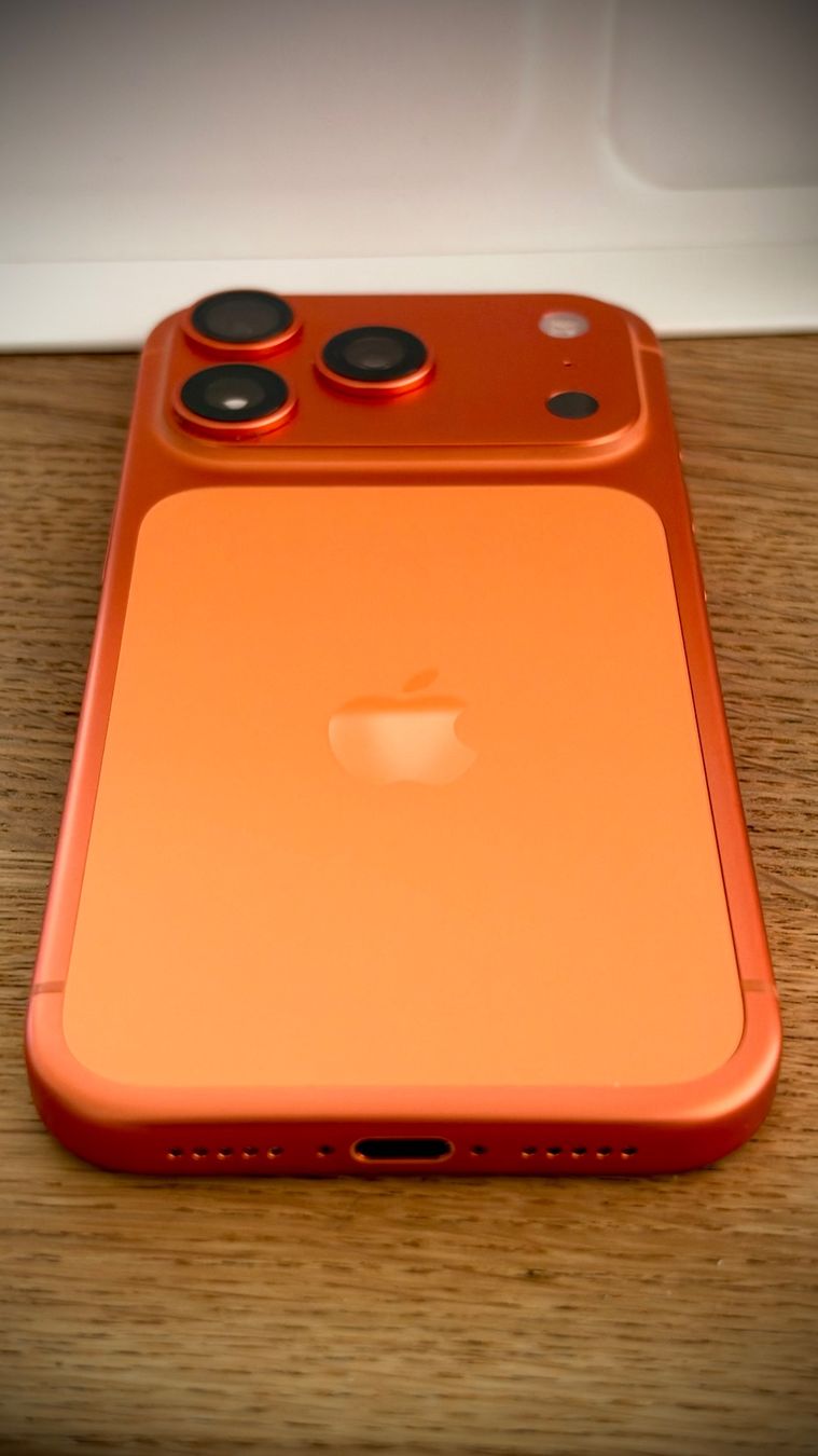 Apple Telefoni cellulari / Smartphones: Appl Iphone 17 Pro, 512 GB – Usato da Kaltbrunn venduto da Marcohasler82 2