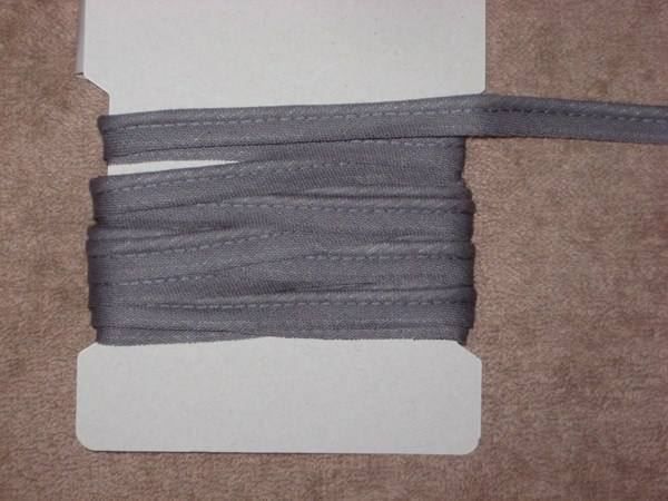 Nastri decorativi: Paspelband Baumwolle grau 10mm breit – Nuovo e nell'imballaggio originale da Füllinsdorf venduto da Schlupp