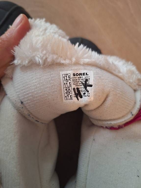 Schuhe für Mädchen: Bottes Sorel roses taille 30 – Gebraucht aus Chéserex von aux_p86n 1
