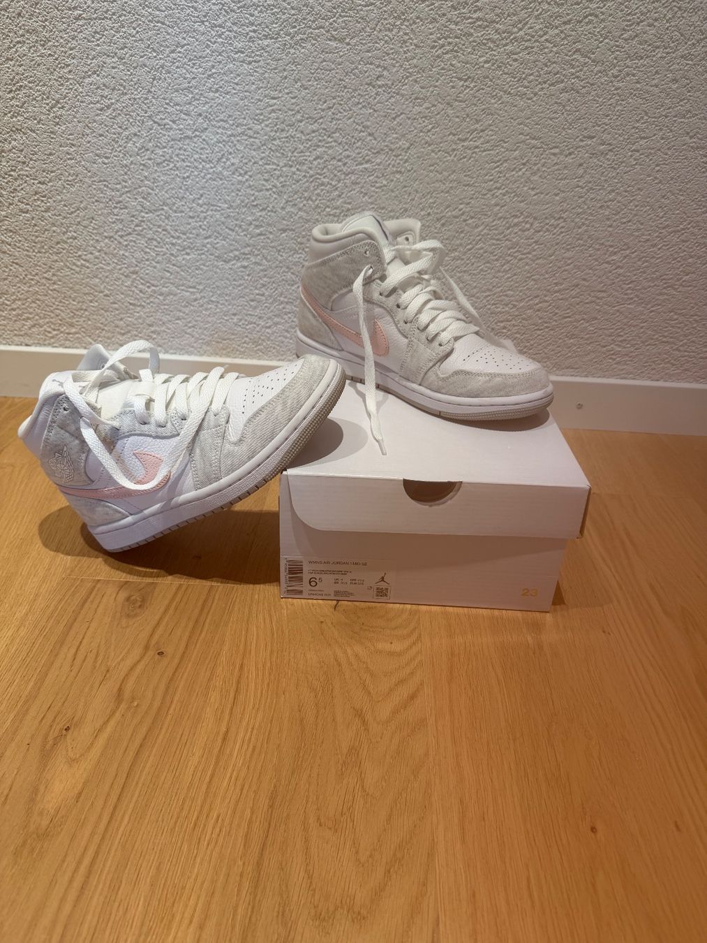 Jordan Damenschuhe: Air Jordan High – Neu und originalverpackt aus Bern von Sandhya1