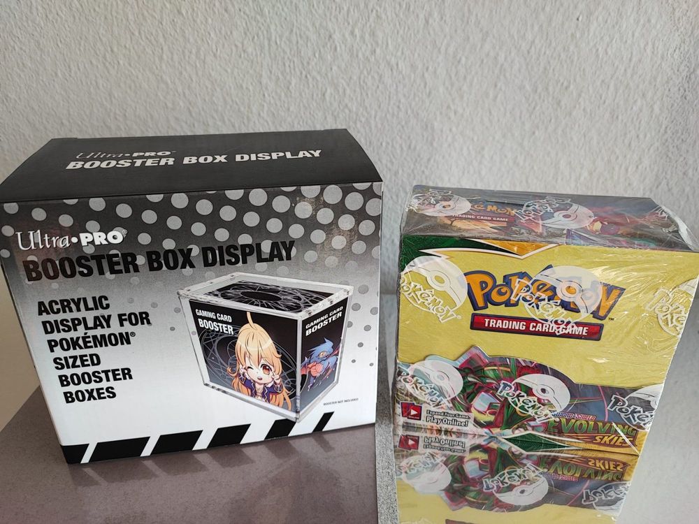 Pokémon Evolving Skies Display + Case Kaufen auf Ricardo