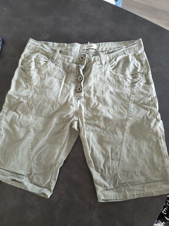 TODAY Damen Shorts Gr. L / 38/40 Khaki Freizeithose