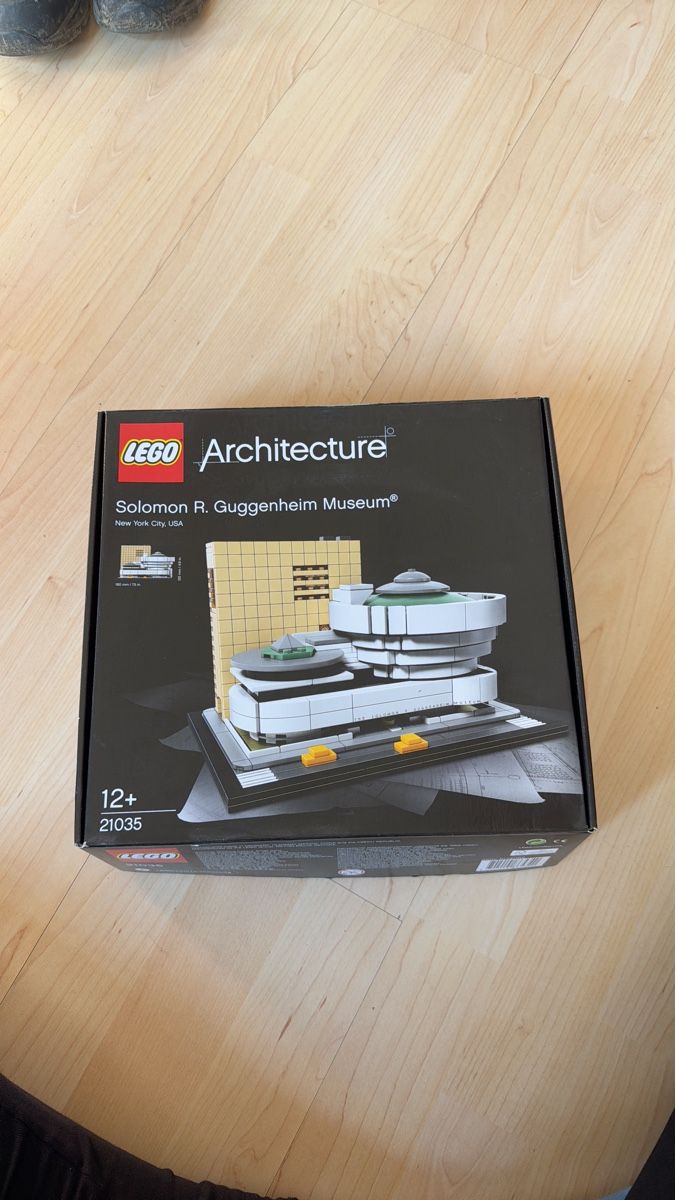 Lego Kit di costruzioni: LEGO® Architecture Guggenheim Museum 21035 – Usato da Elsau venduto da mintgreen1
