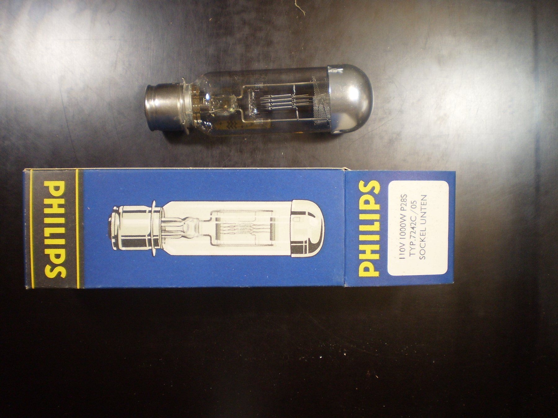 Philips Lampade: 7 antike Projektorlampen – Usato da Lenzburg venduto da strebeck 4