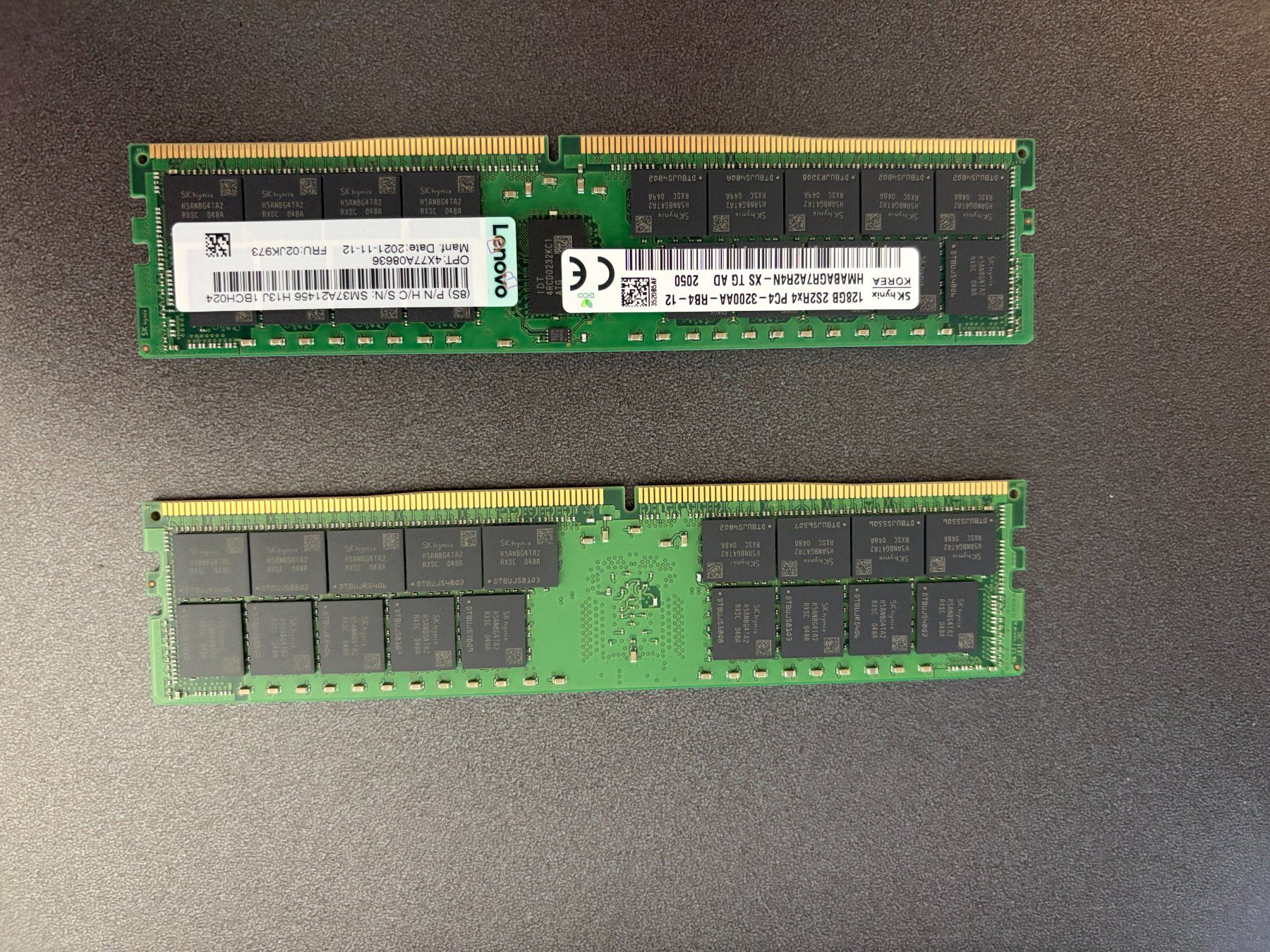 Lenovo Mémoires / RAM: Server Memory 4 x 128GB DDR4 3200MHz 2S2Rx4 RDIMM EC – D'occasion à Felsberg par sandsturm77 1