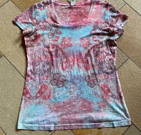 Leichtes Sommer-T-shirt