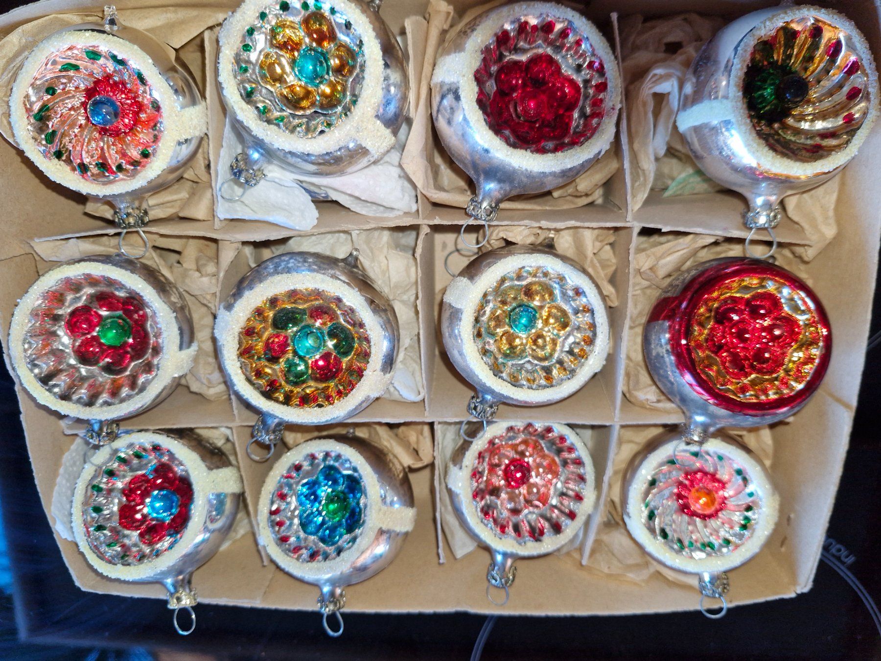 Toutes les décorations: antiker Christbaumschmuck – D'occasion à Guarda par rue_bpd7