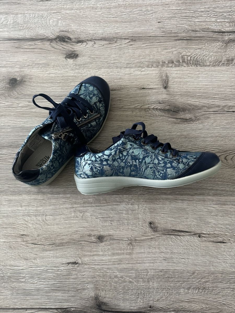 Scarpe da donna: Damen Sneaker Grösse 37 – Nuovo (secondo la descrizione) da Geroldswil venduto da Pushpa 2