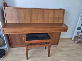 Solton W. Germany Klavier