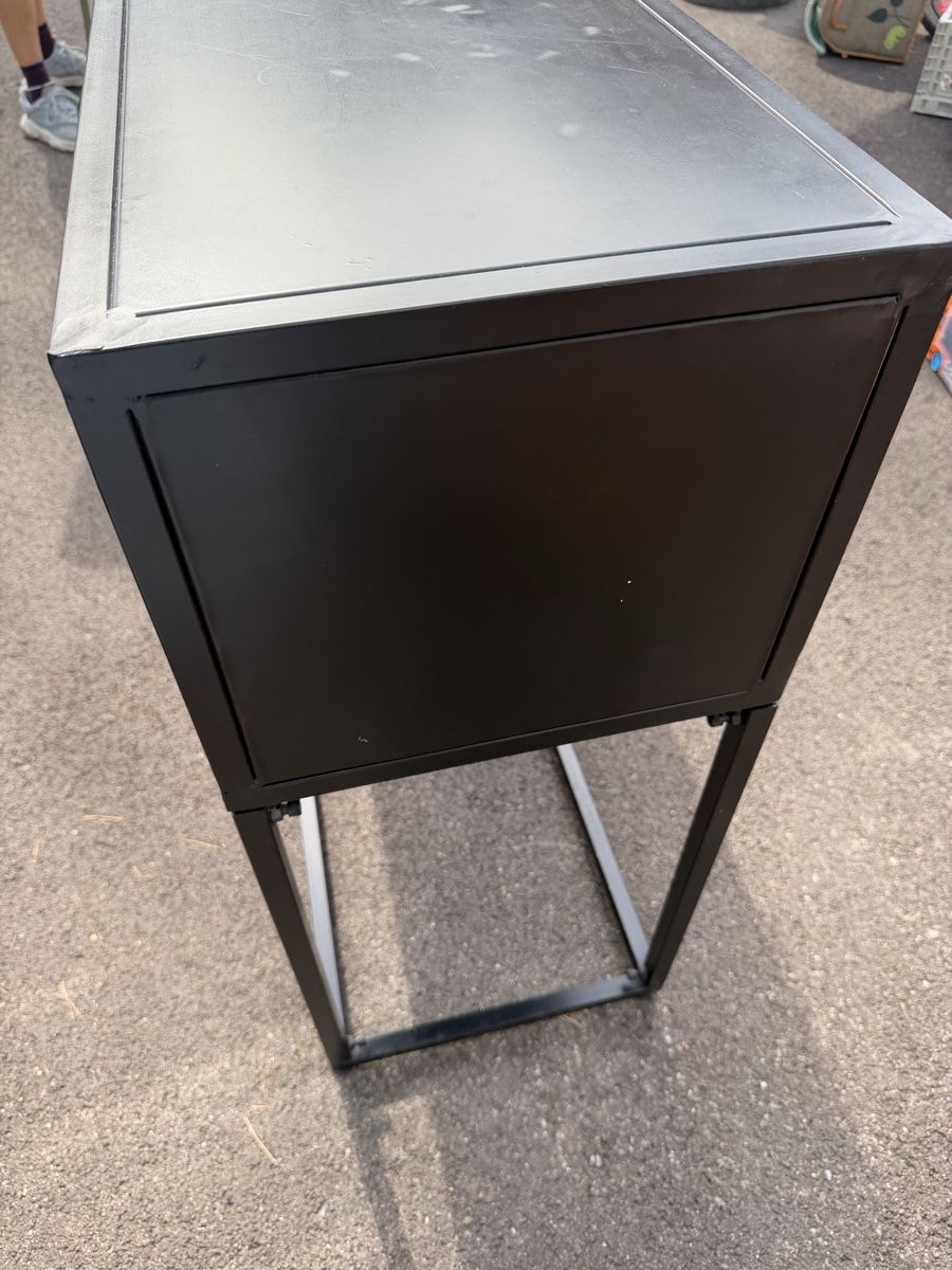 Mobili TV: Sideboard schwarz mit drei Schubladen – Usato da Zürich venduto da Mel_Ayde 1