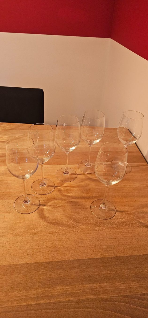 Verres: Weingläser 6 Stk. – D'occasion à Illgau par smili2591