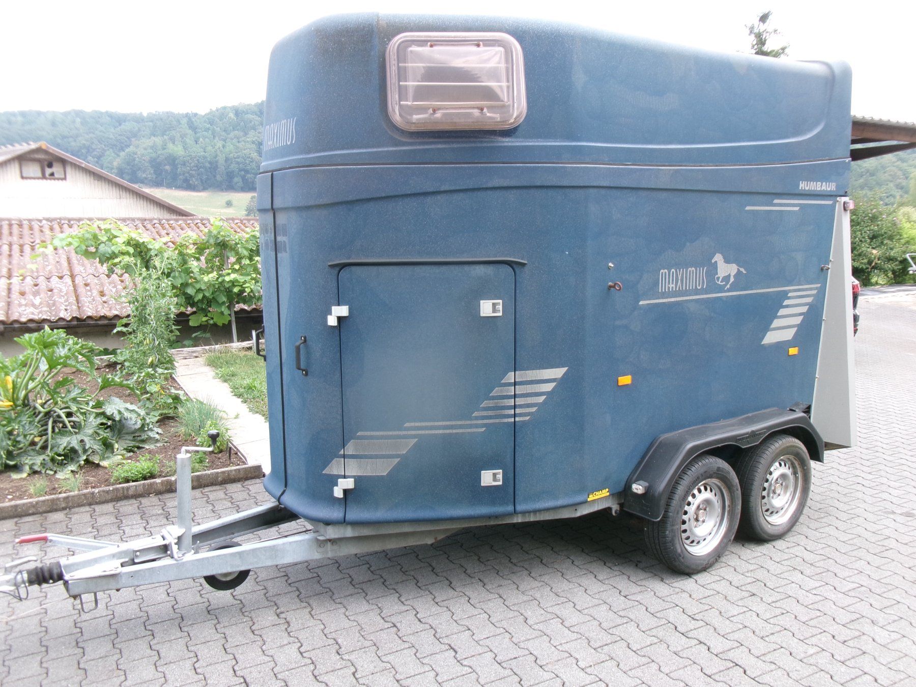 Rimorchi: 2er Vollpolyester Pferdeanhänger – Usato da Muhen venduto da Bschaf