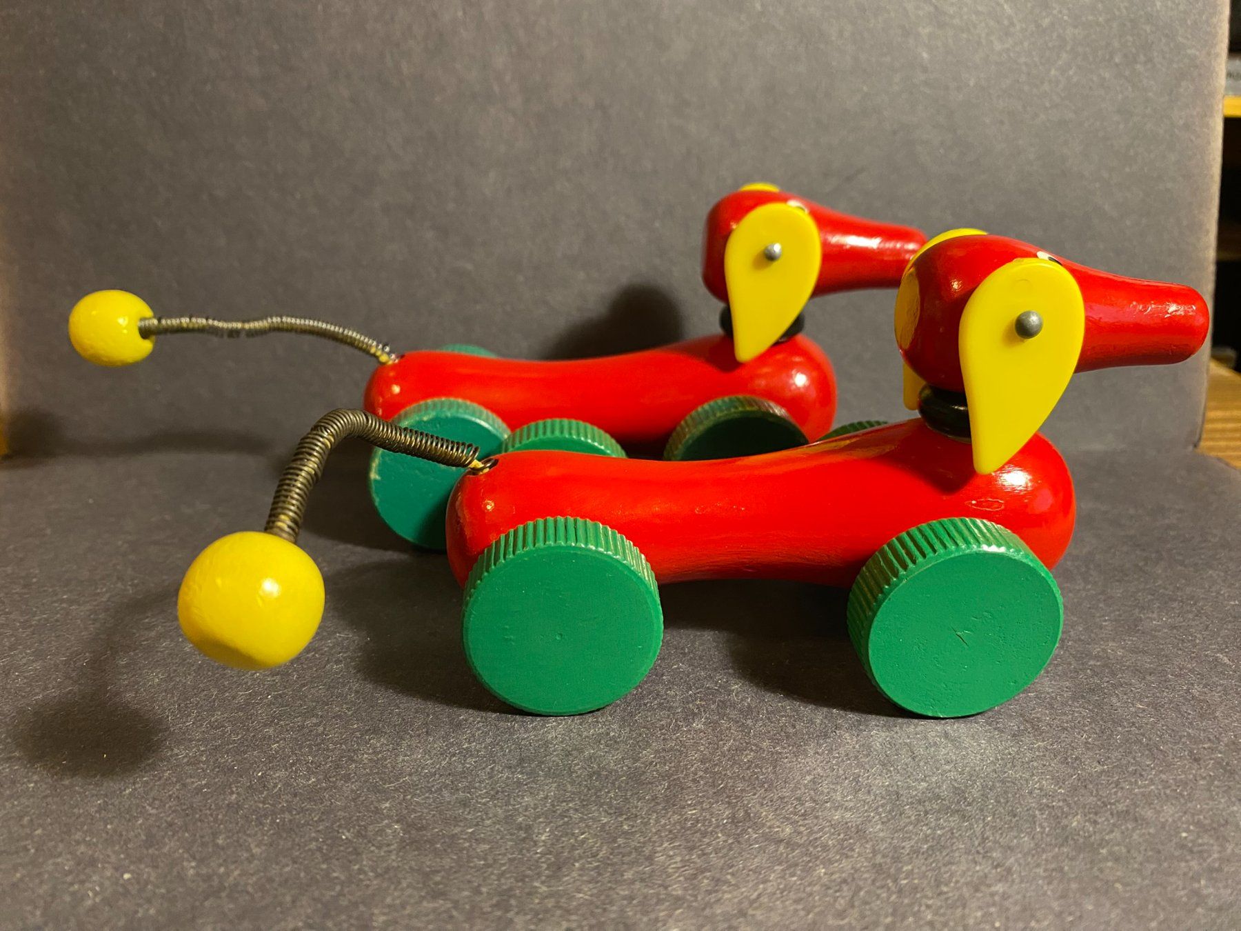 Brio Jouets: 2 BRIO Dackel – D'occasion à Spiez par Mlandcruiser 2