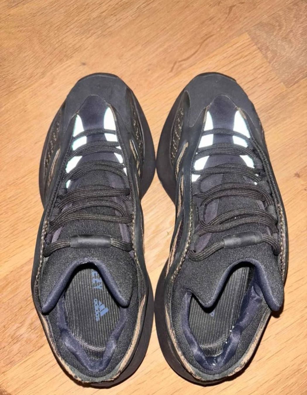 Adidas Scarpe da uomo: Adidas Yeezy 700 V3 – Usato da Riniken venduto da widmersteffi 1