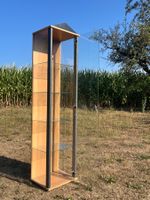 Glasvitrine mit 4 Tablaren
