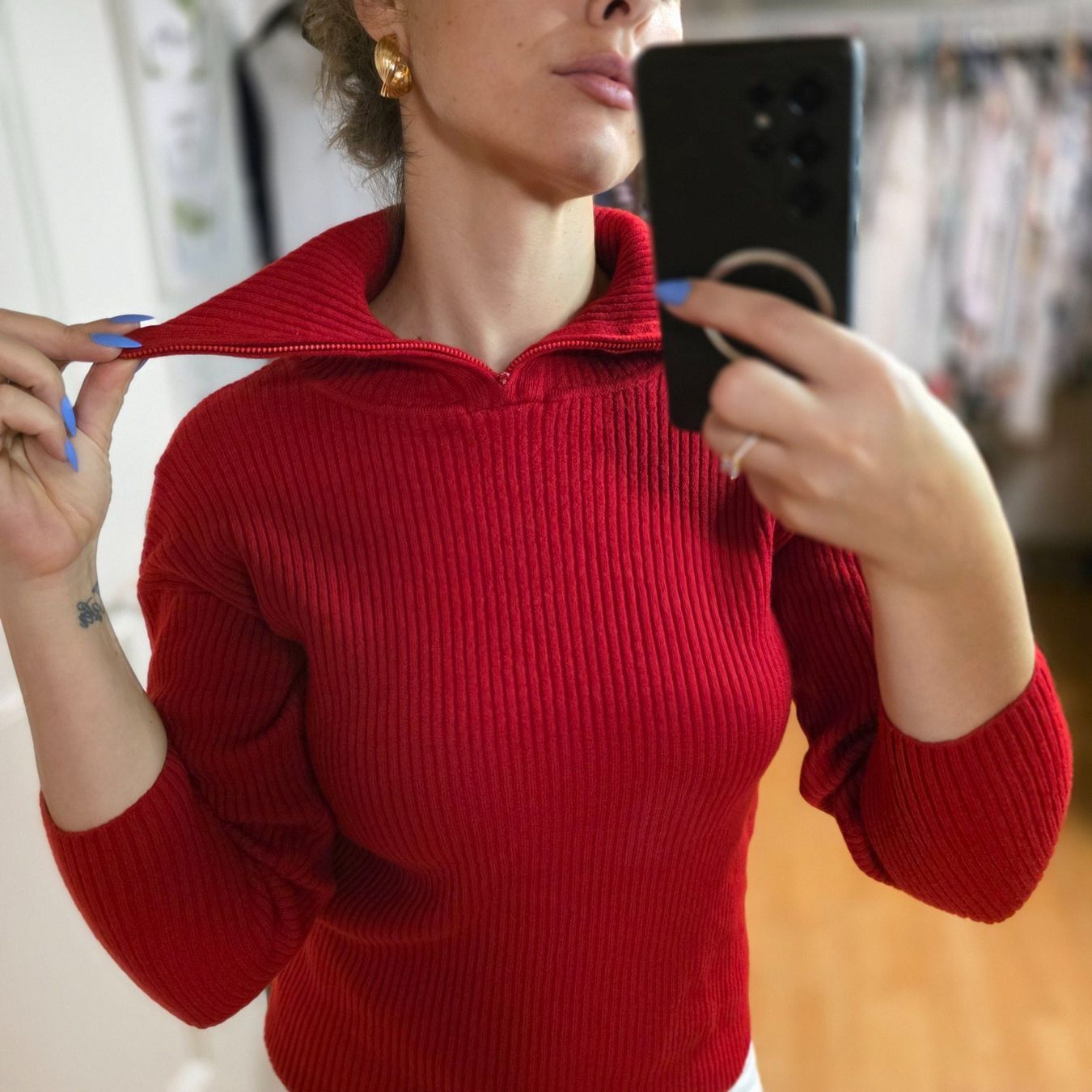 Pulls & Sweat-shirts: Roter Merino-Pullover mit Zipper-Rollkragen M – D'occasion à Wald ZH par CapLux