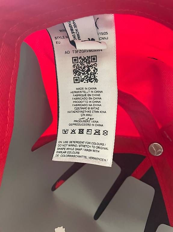 Puma Copricapi, berretti & cappellini: Puma UBS cap - Schweizer Nati / NEU – Nuovo e nell'imballaggio originale da Ostermundigen venduto da senterino 2
