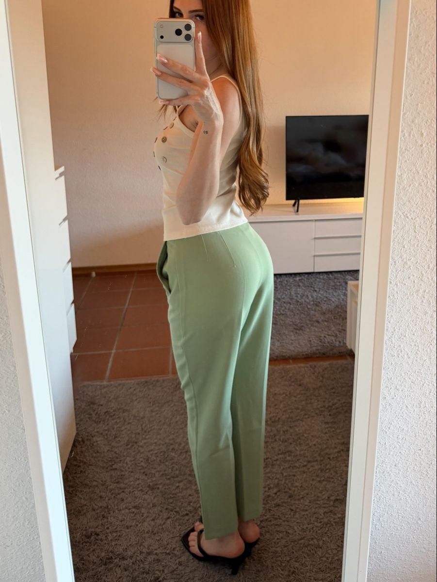Zara Hosen: Hose grün – Neu (gemäss Beschreibung) aus Frümsen von laura002 1