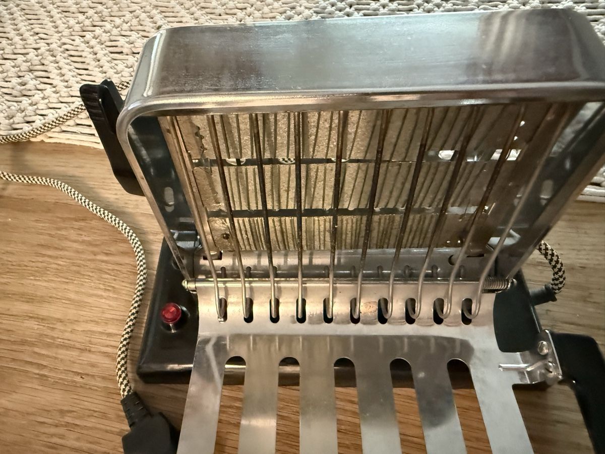 Jura Elettrodomestici da cucina: Jura Toaster Typ 150 – Usato da Adligenswil venduto da stern79 1