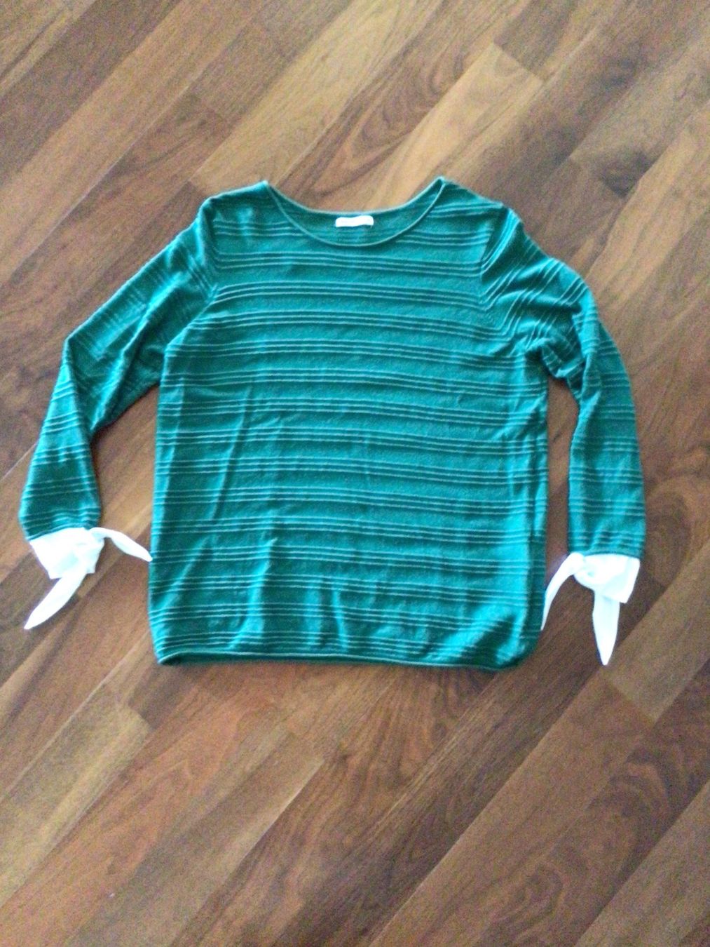 Pullover & Sweatshirts: 2 Pullover – Gebraucht aus Zürich von ArmariodeRuth_Senora 1