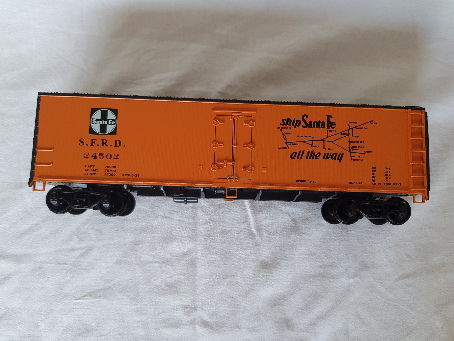 Modellini di ferrovie: Weaver:  Santa Fe Refrigerator 24502 – Nuovo e nell'imballaggio originale da Luzern venduto da inca55 2