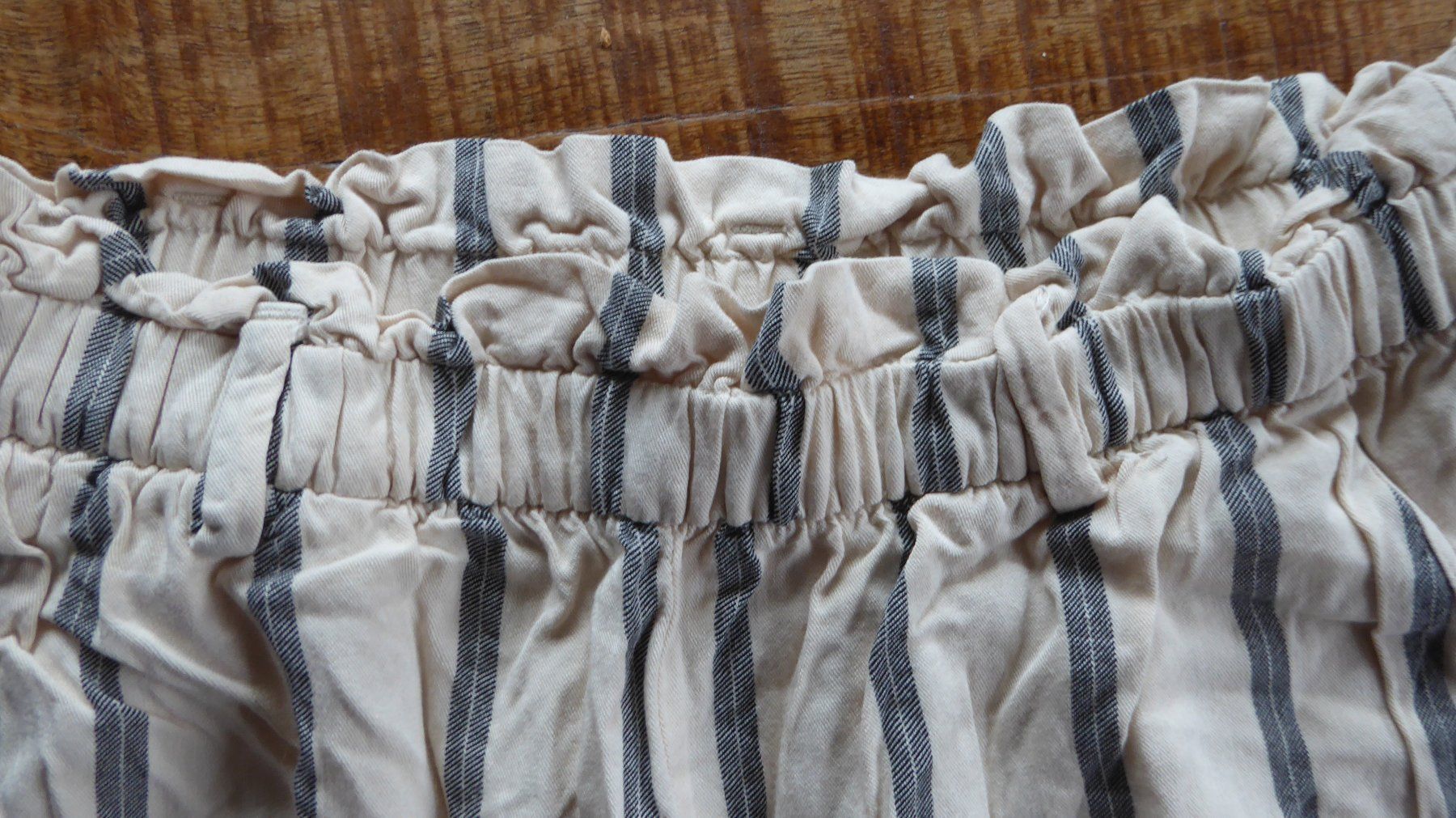 H&M Pantaloni: Sommerhose Gr 36 H&M – Usato da Sargans venduto da Benziner 4