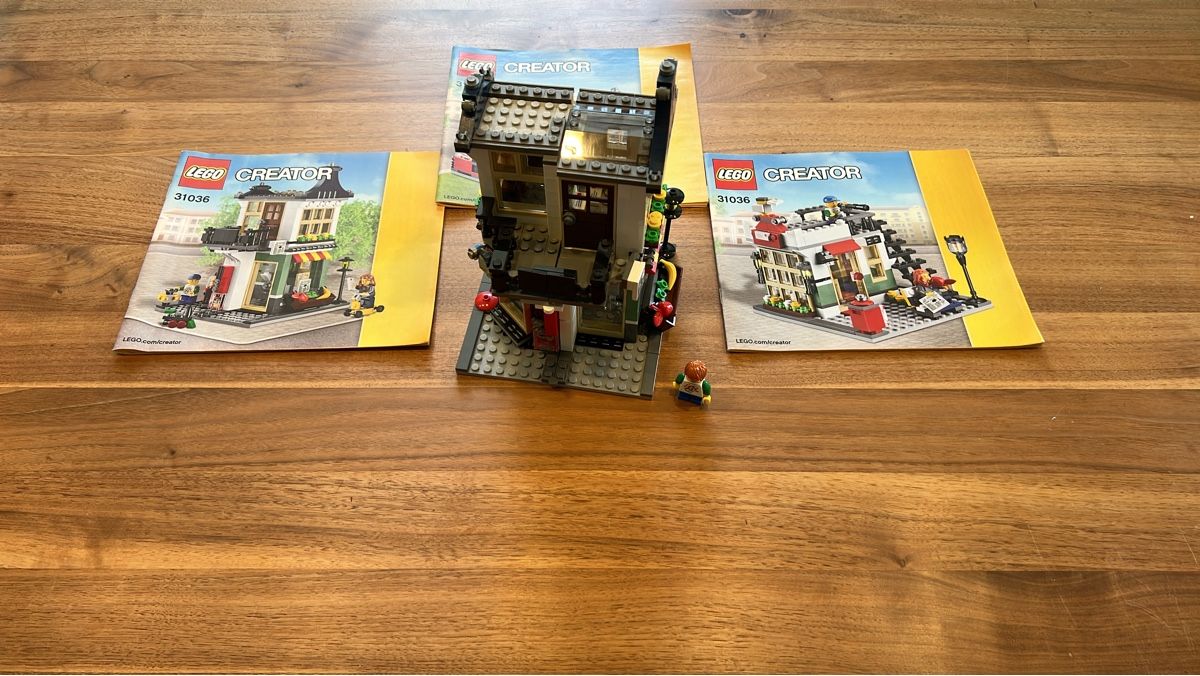 Lego Kit di costruzioni: LEGO Creator Expert Modular Building Set – Usato da Zürich venduto da JuneBaby12